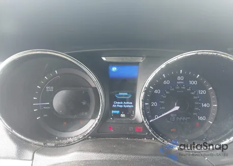 2013 Hyundai Sonata Hybrid from USA, damaged, VIN KMHEC4A43DA077687